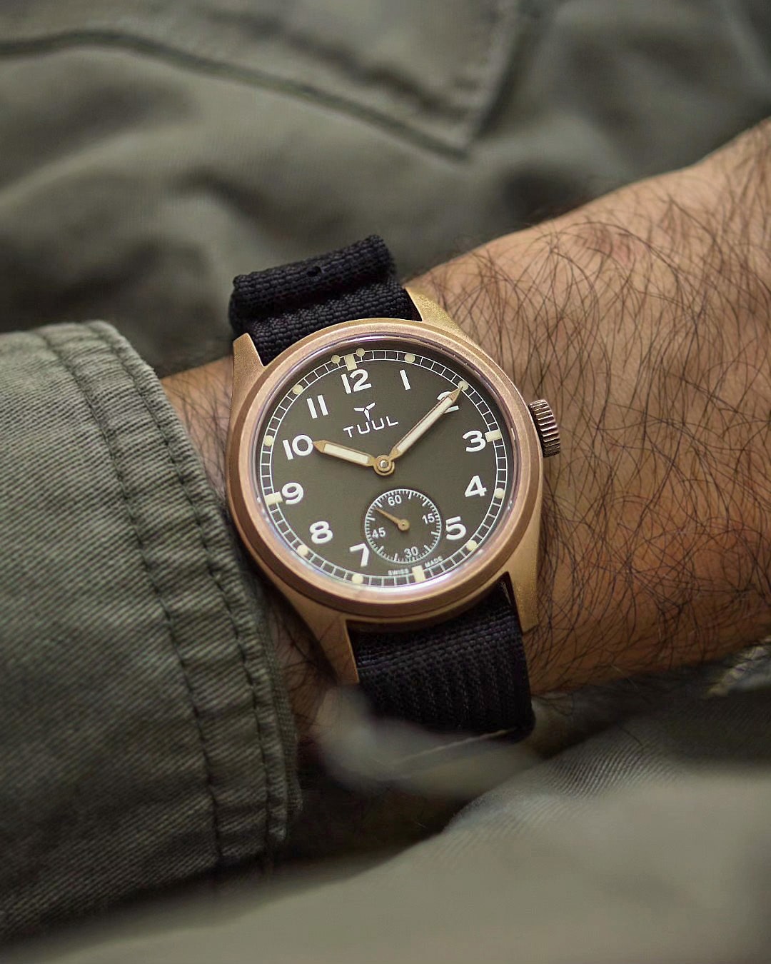 FILTHY 13 - Bronze - Green Dial